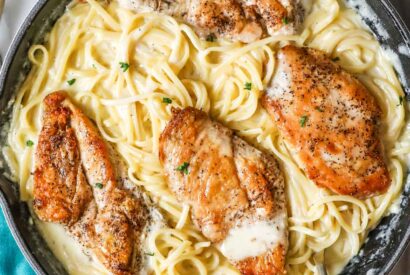 Thumbnail for “Classic Chicken Alfredo Recipe: A Creamy and Delicious Comfort Food”